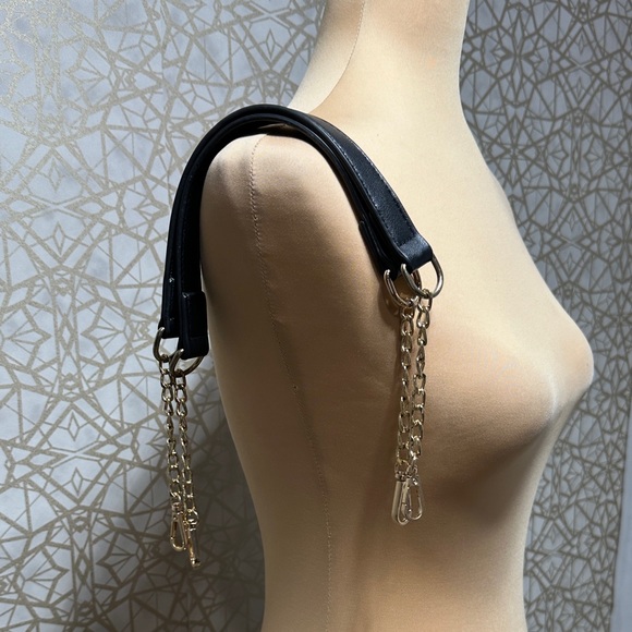 Black and Gold Chain Straps - Picture 4 of 7